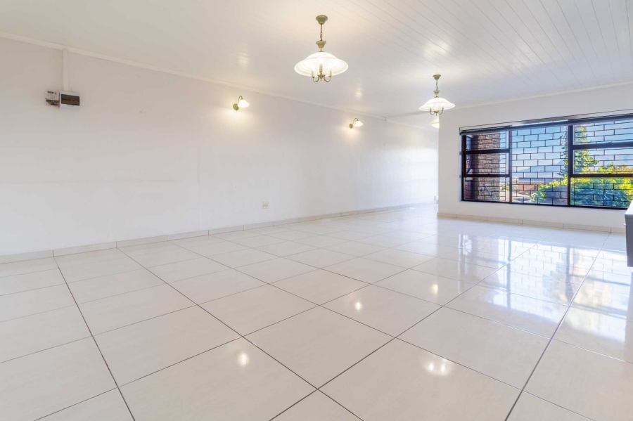 To Let 2 Bedroom Property for Rent in Plattekloof 2 Western Cape